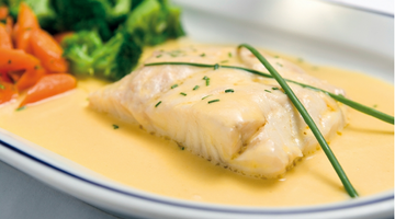 POACHED COD WITH WHITE SAUCE, PARSLEY & LEMON